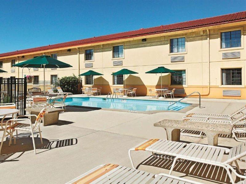 La Quinta Inn By Wyndham Champaign Exteriör bild