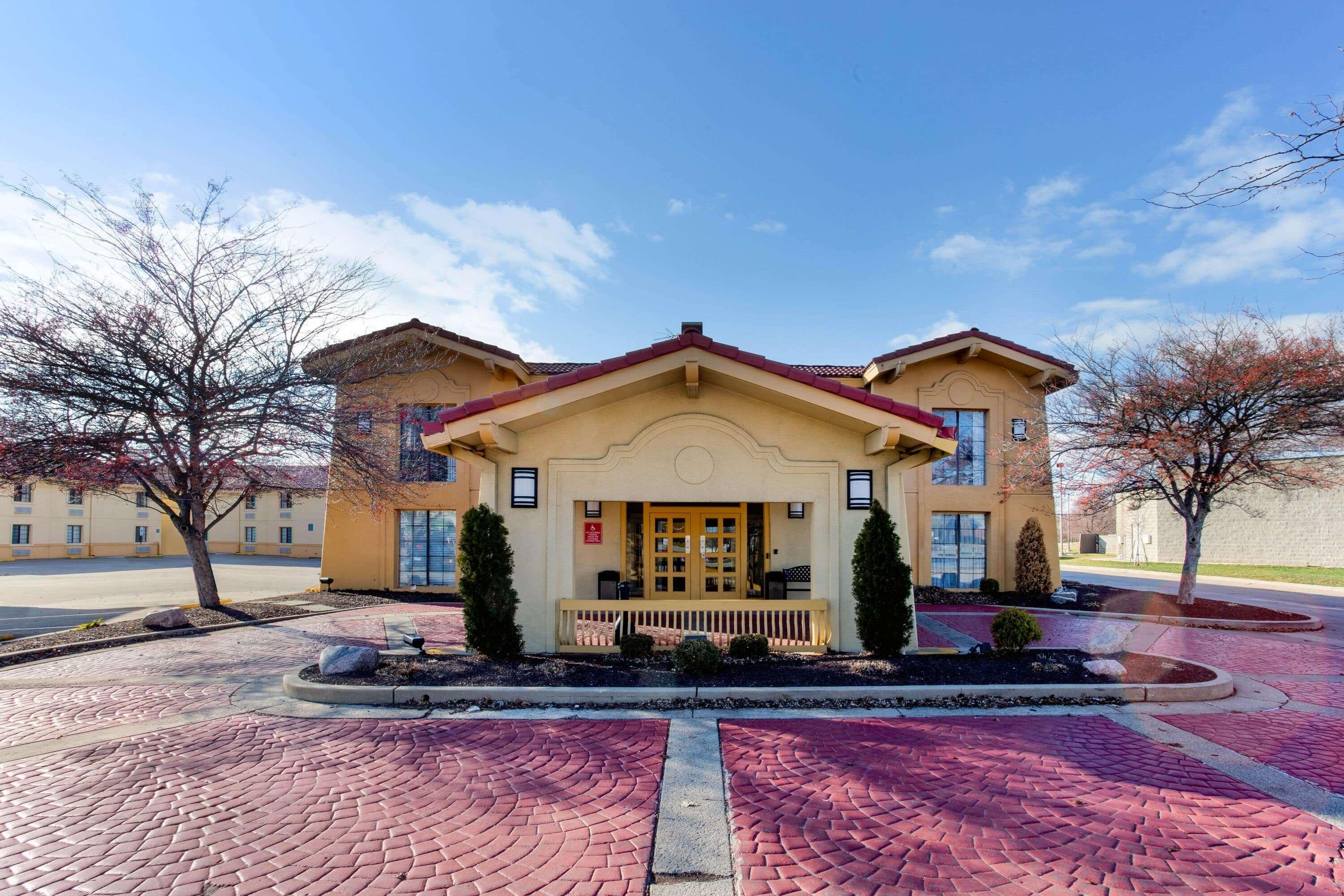 La Quinta Inn By Wyndham Champaign Exteriör bild